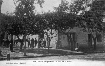 La place de La Chiffa